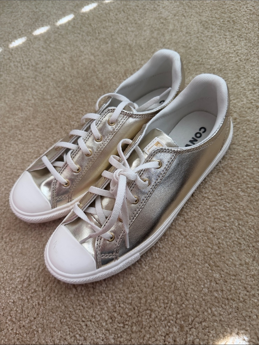 NEW Converse Chuck Taylor All Star Lucky Gold Low-Top Sneakers Women’s 7